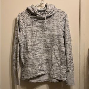 Sweater with hoodie $